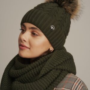 czapka damska z naturalnym pomponem z lisa