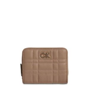 portfel marki calvin klein model k60k610003 kolor brązowy. akcesoria damskie. sezon: jesień/zima