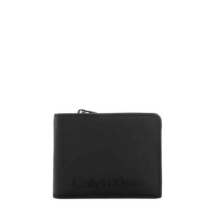 portfel marki calvin klein model k50k509600 kolor czarny. akcesoria męskie. sezon: jesień/zima