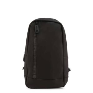 torby na ramię marki bikkembergs model e2cpme170072 kolor czarny. torby męskie. sezon: wiosna/lato
