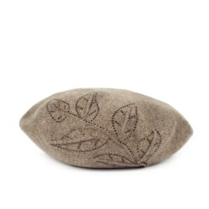 beret autumn leaves