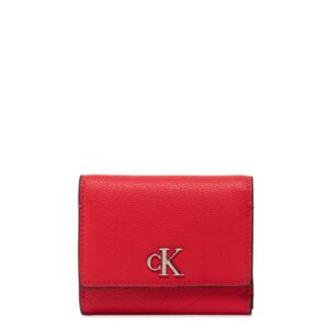 portfel marki calvin klein model k60k610107 kolor czerwony. akcesoria damskie. sezon: jesień/zima