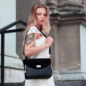 włoska torebka skórzana listonoszka skóra węża żółta t96