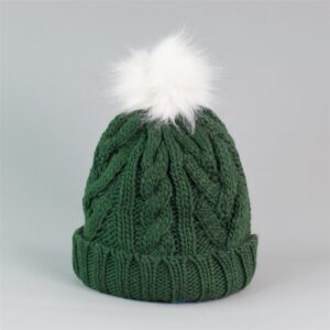 czapka króliczy pompon