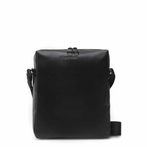 torby na ramię marki calvin klein model k50k508690 kolor czarny. torby męskie. sezon: jesień/zima