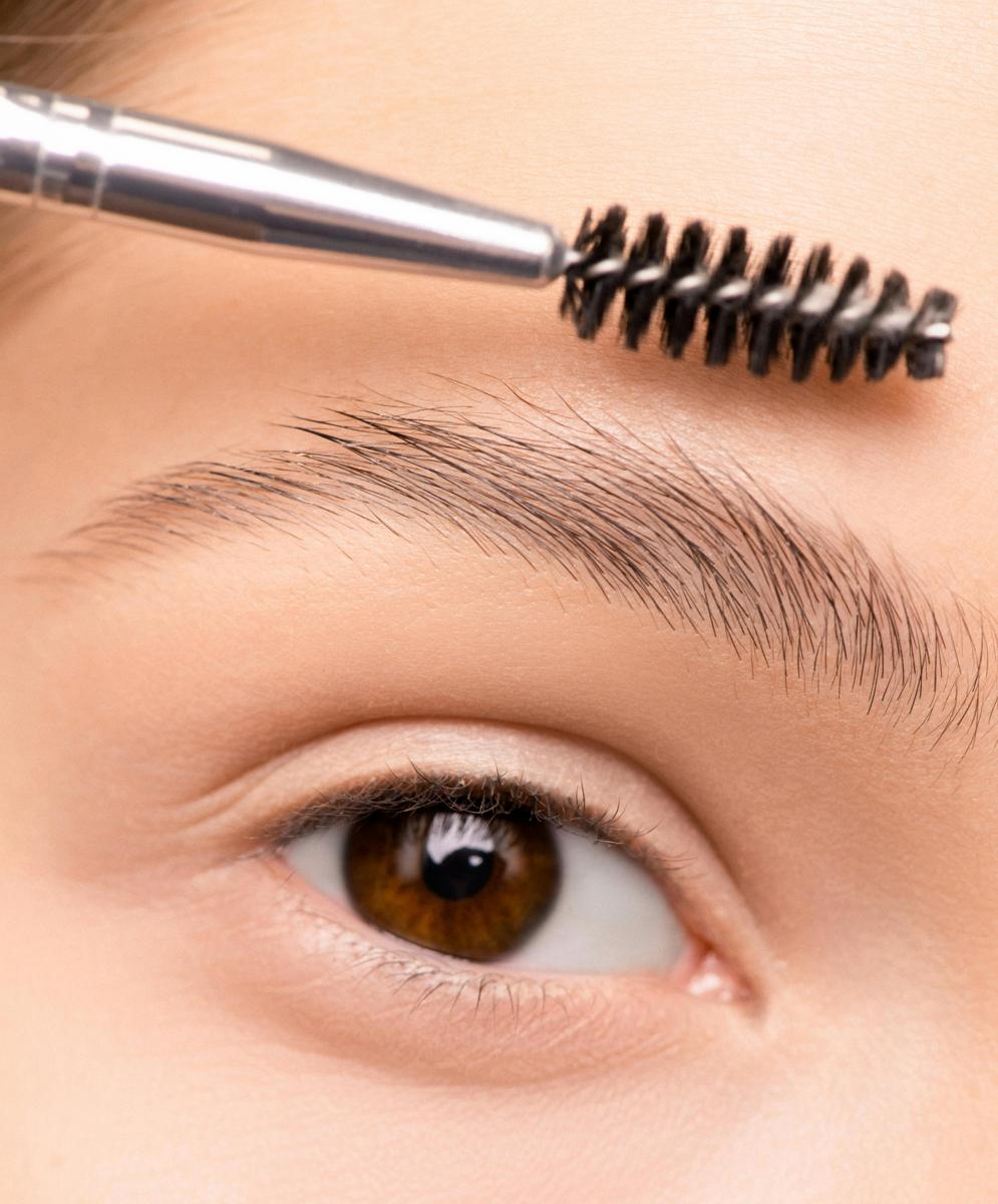 eyebrow shaping